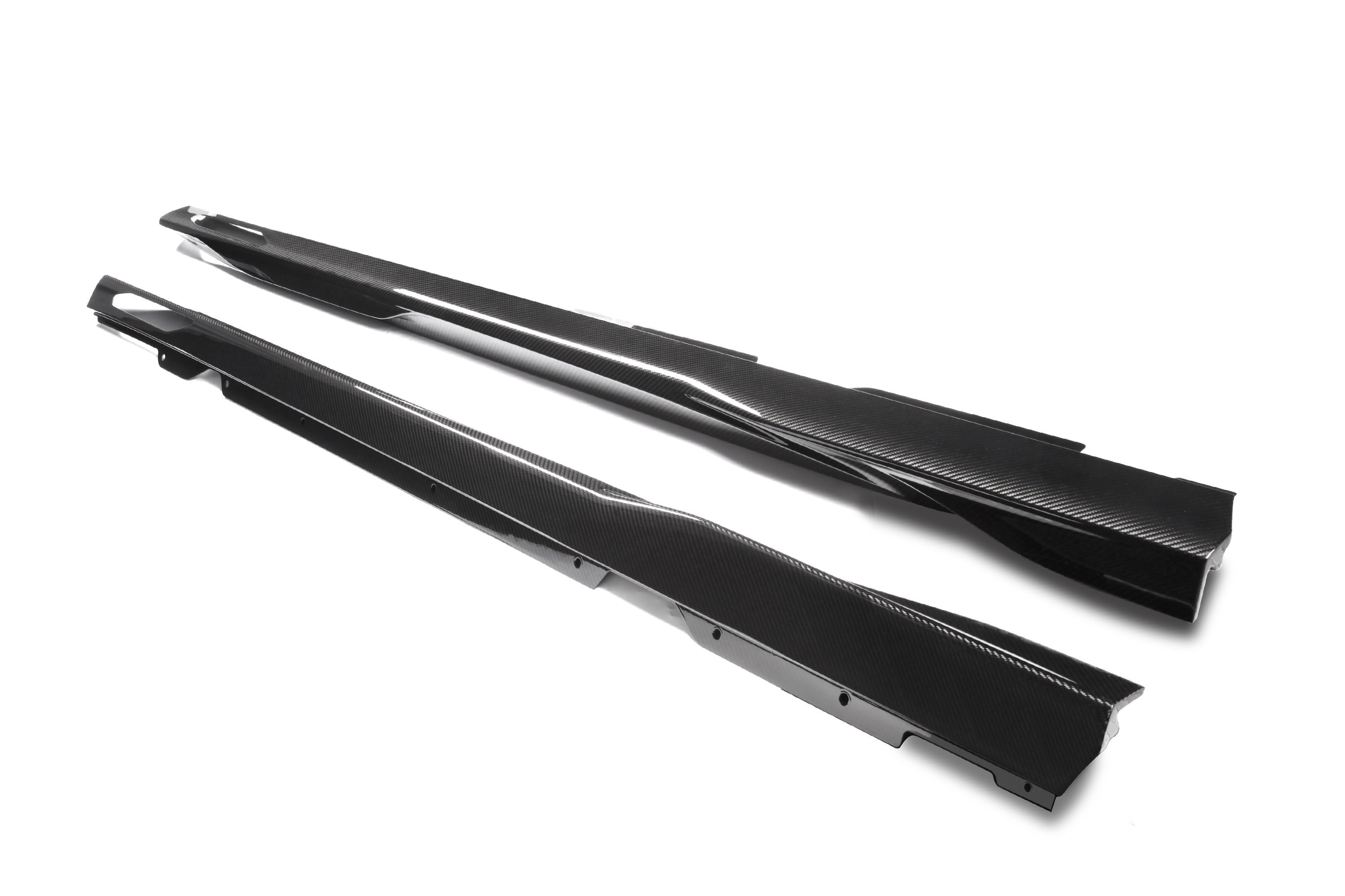 Sooqoo Pre Pregged Dry Carbon Fiber Side Skirts for BMW 4 Series G26 2021+