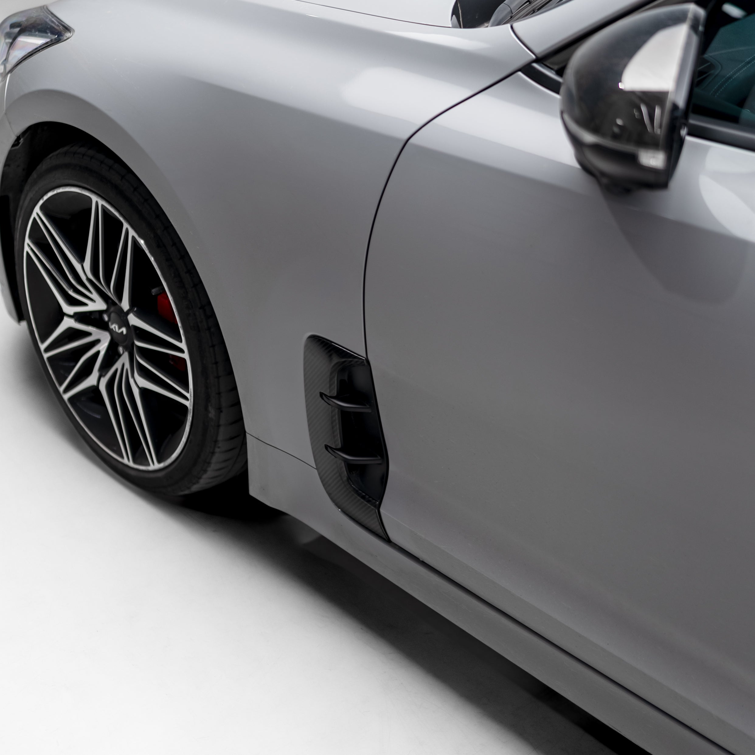 MP Speed Style Dry Carbon Fender Vents for KIA Stinger CK 2017+