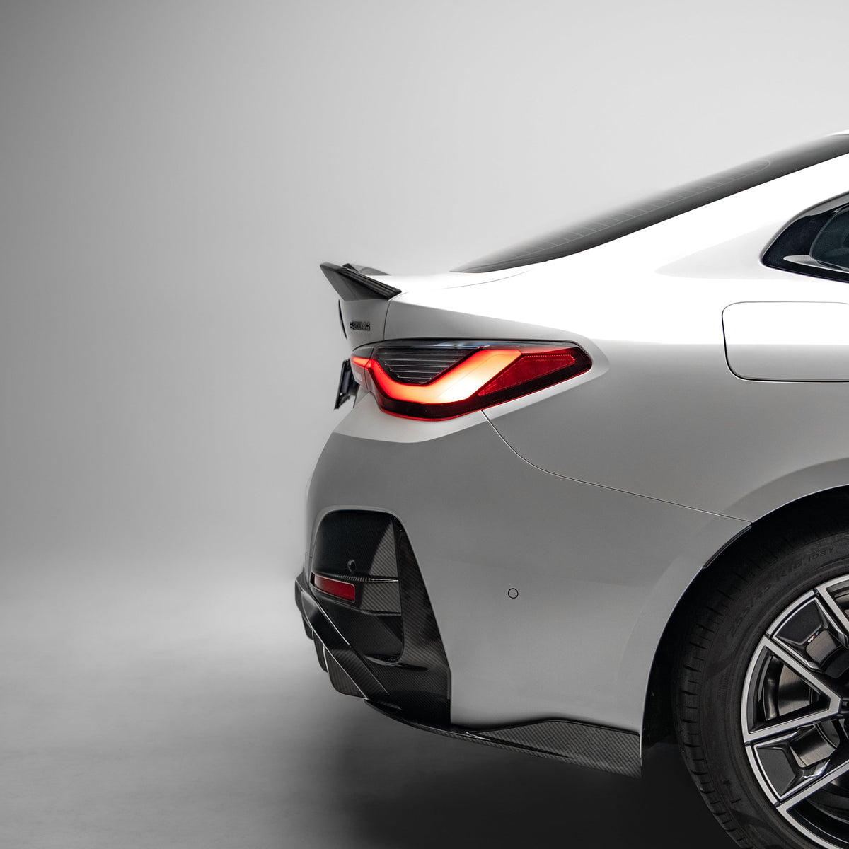 M Performance Style Pre Pregged Dry Carbon Spoiler for BMW 4 Series Gran Coupe G26 2020+