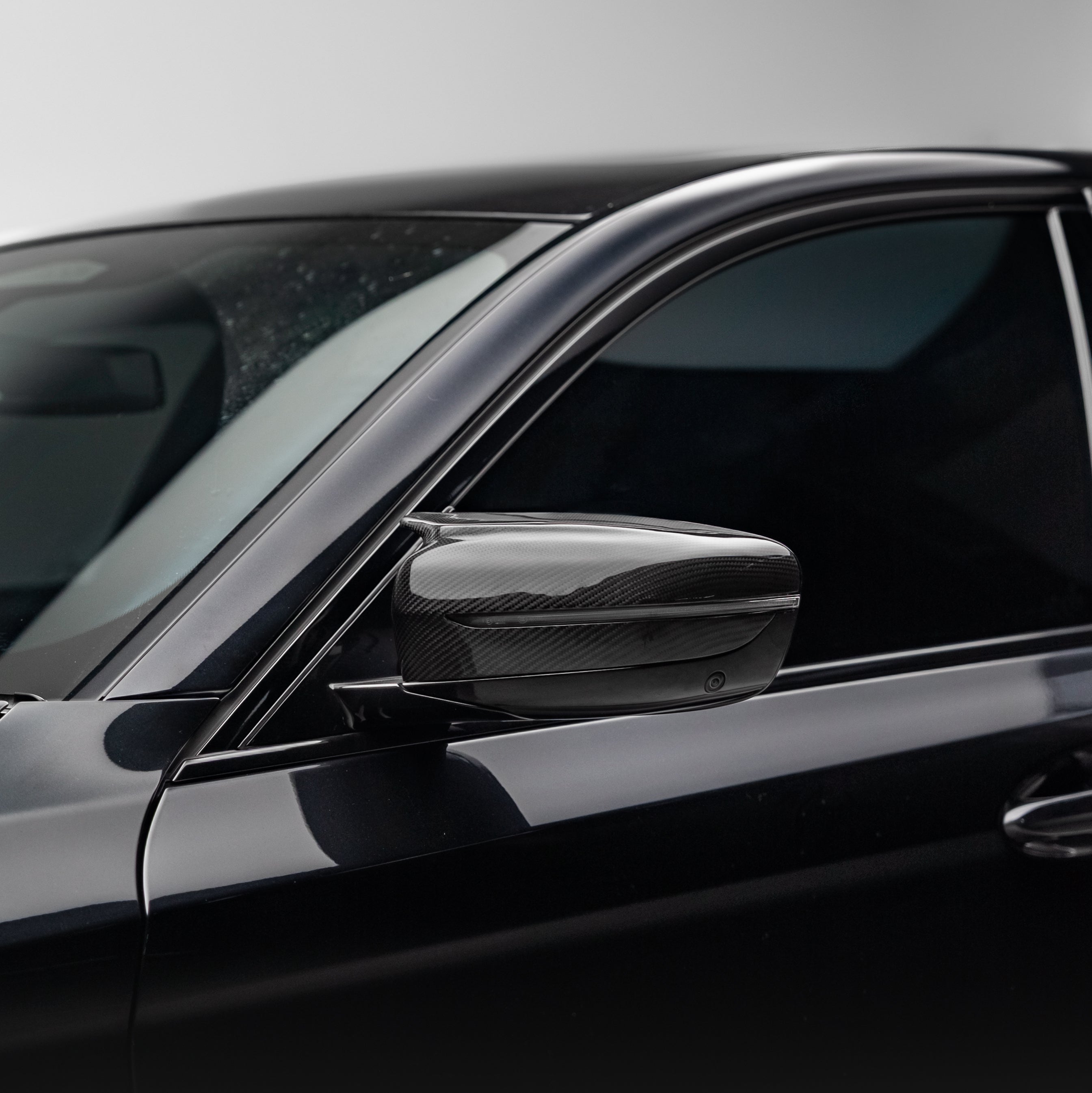 M Performance Style Carbon Mirror Caps for BMW 5 Series G30 G31 / 8 Series G14 G15 G16