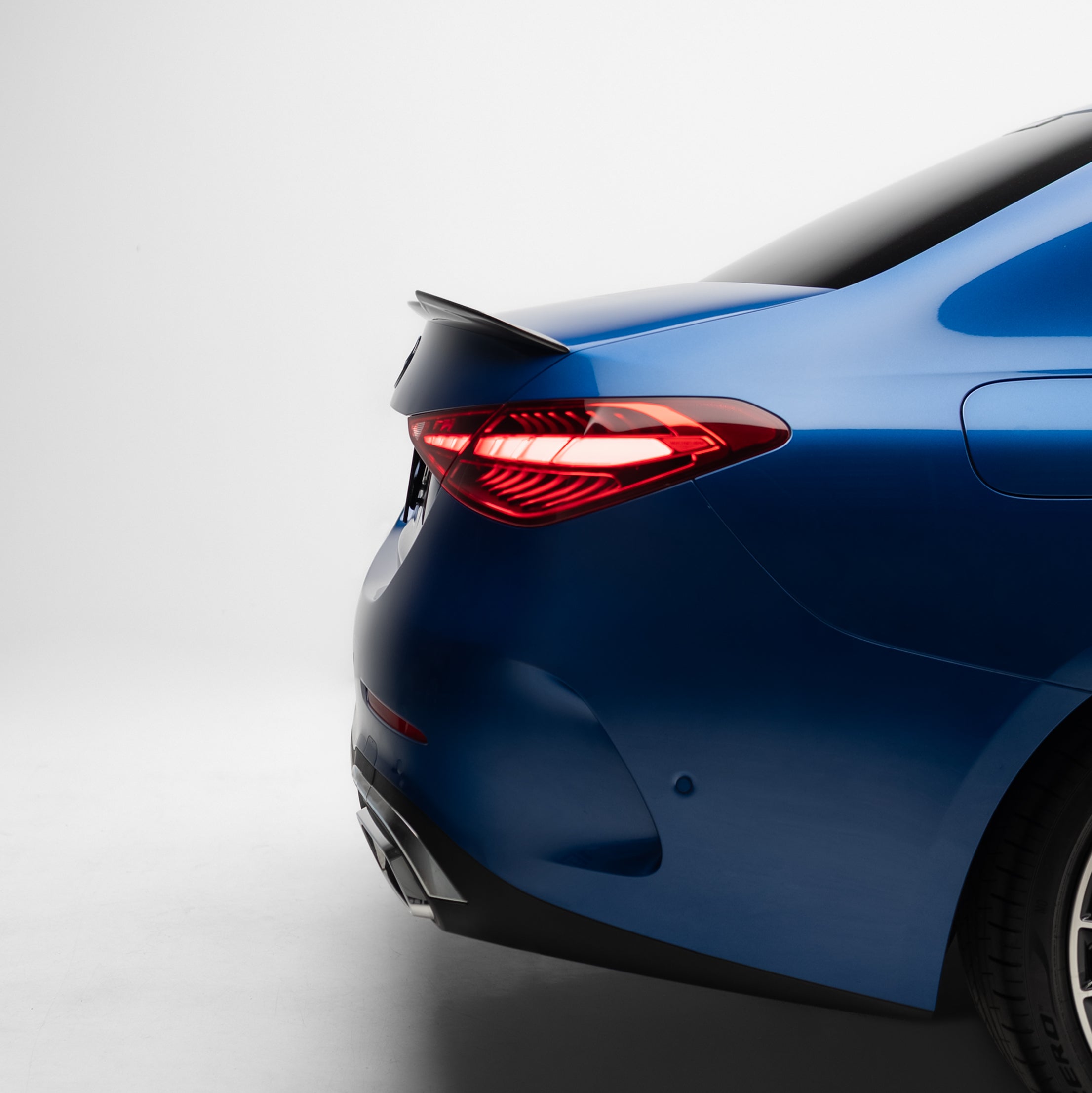 X-Style Pre Pregged Dry Carbon Fiber Spoiler for Mercedes-Benz C Class W206 Sedan 2021+