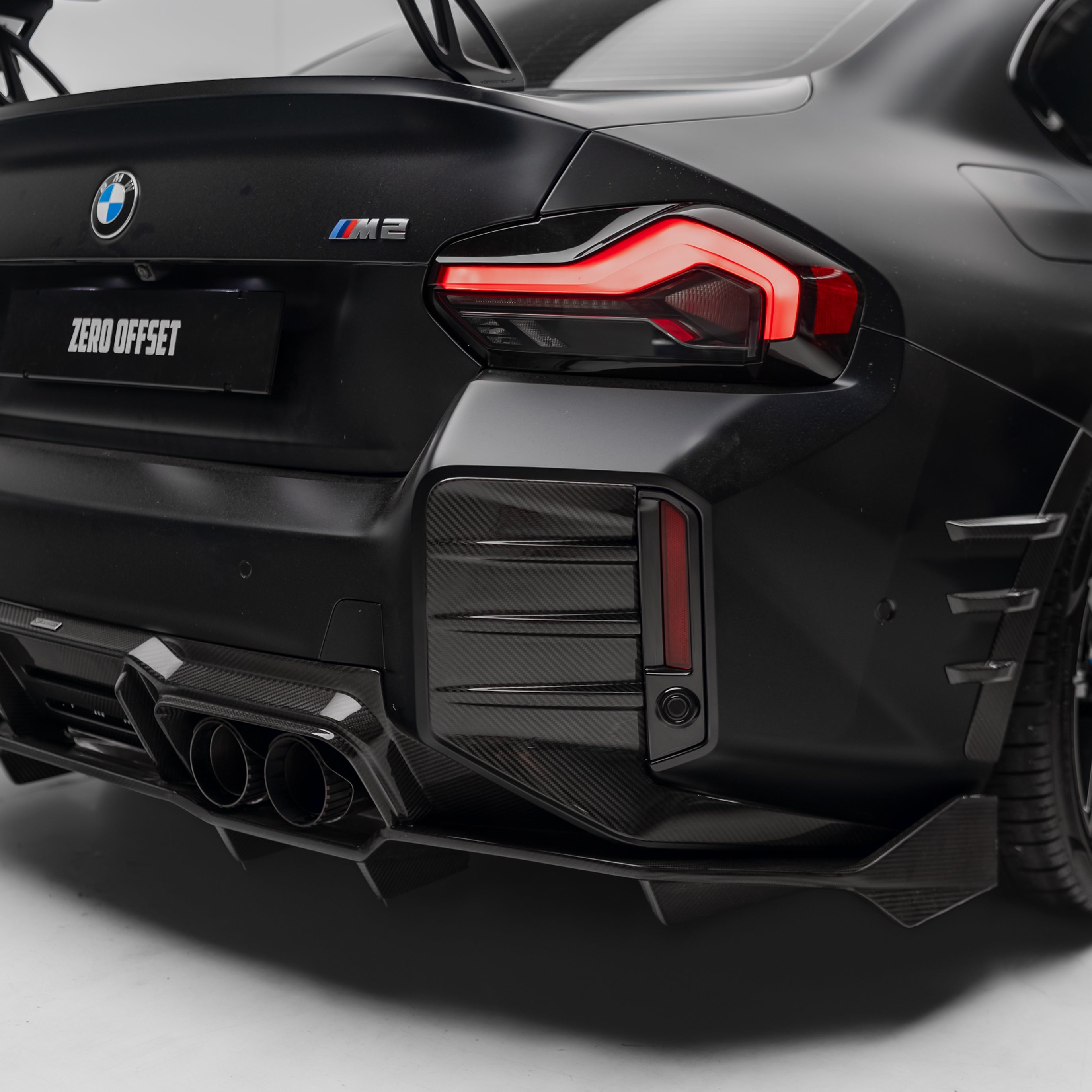 M Performance Style Pre Pregged Dry Carbon Fiber Rear Bumper Trim for BMW M2 G87 2023+