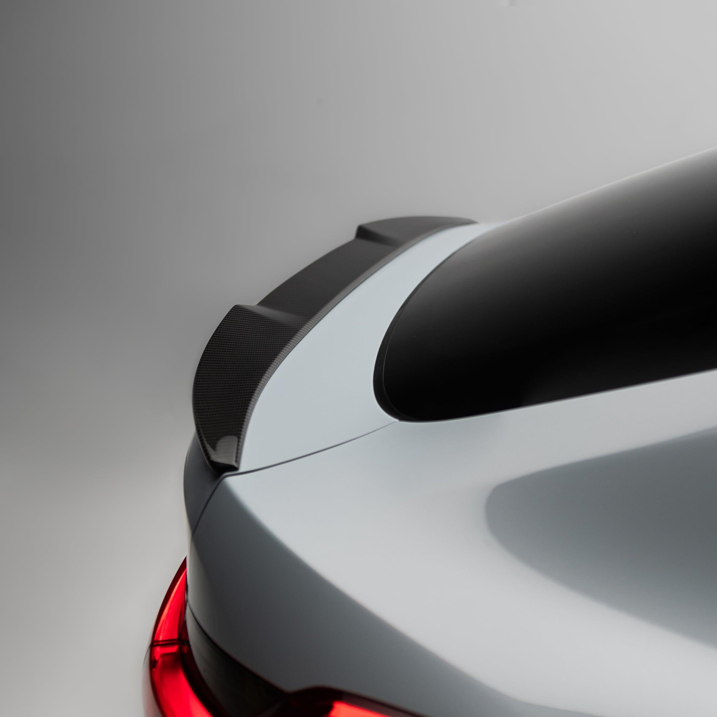 M Performance Style Pre Pregged Dry Carbon Fiber Spoiler for BMW X4 G02 / X4M F98 2019+