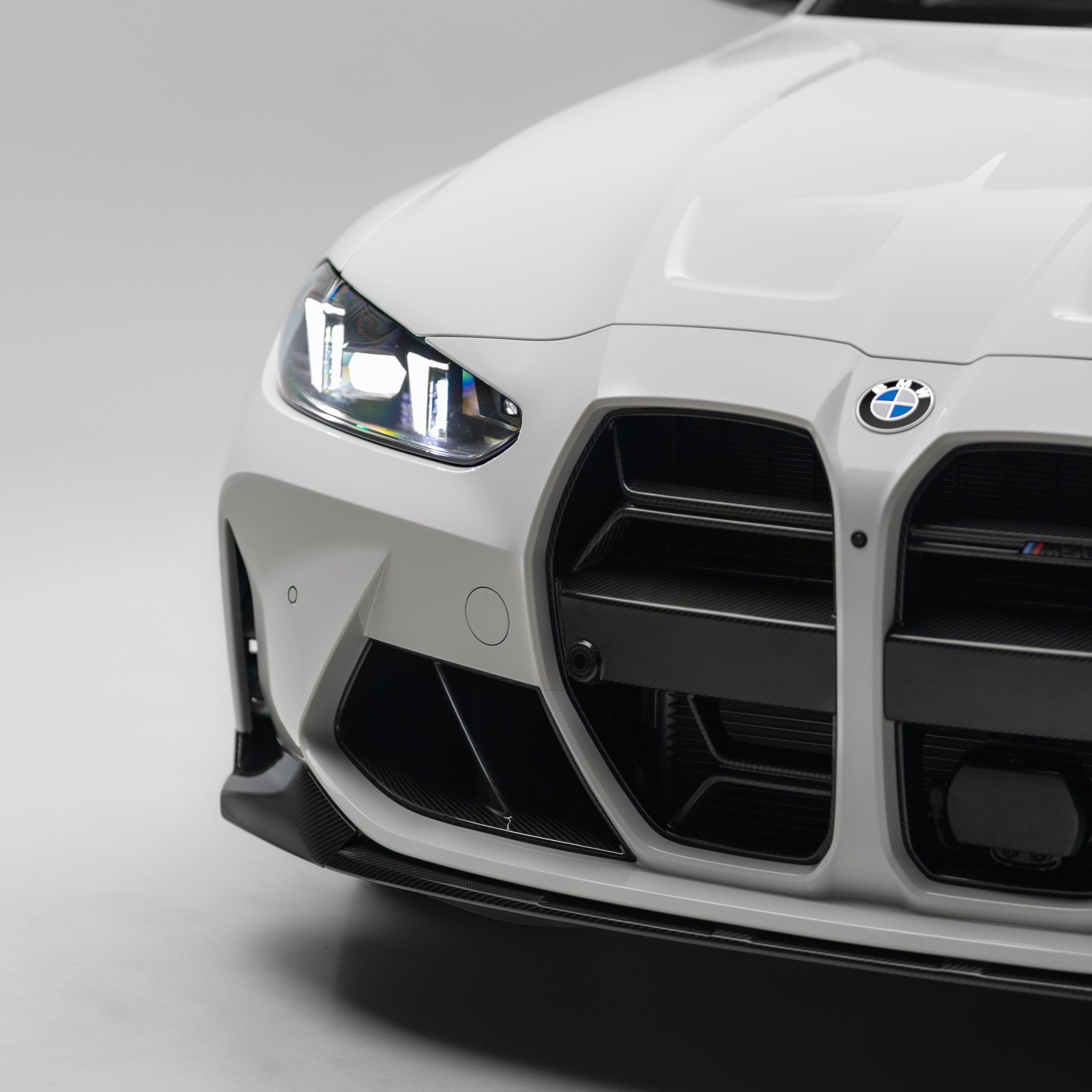 CSL Style Pre Pregged Dry Carbon Grille for BMW M3 G80 G81 / M4 G82 G83 with ACC 2020+