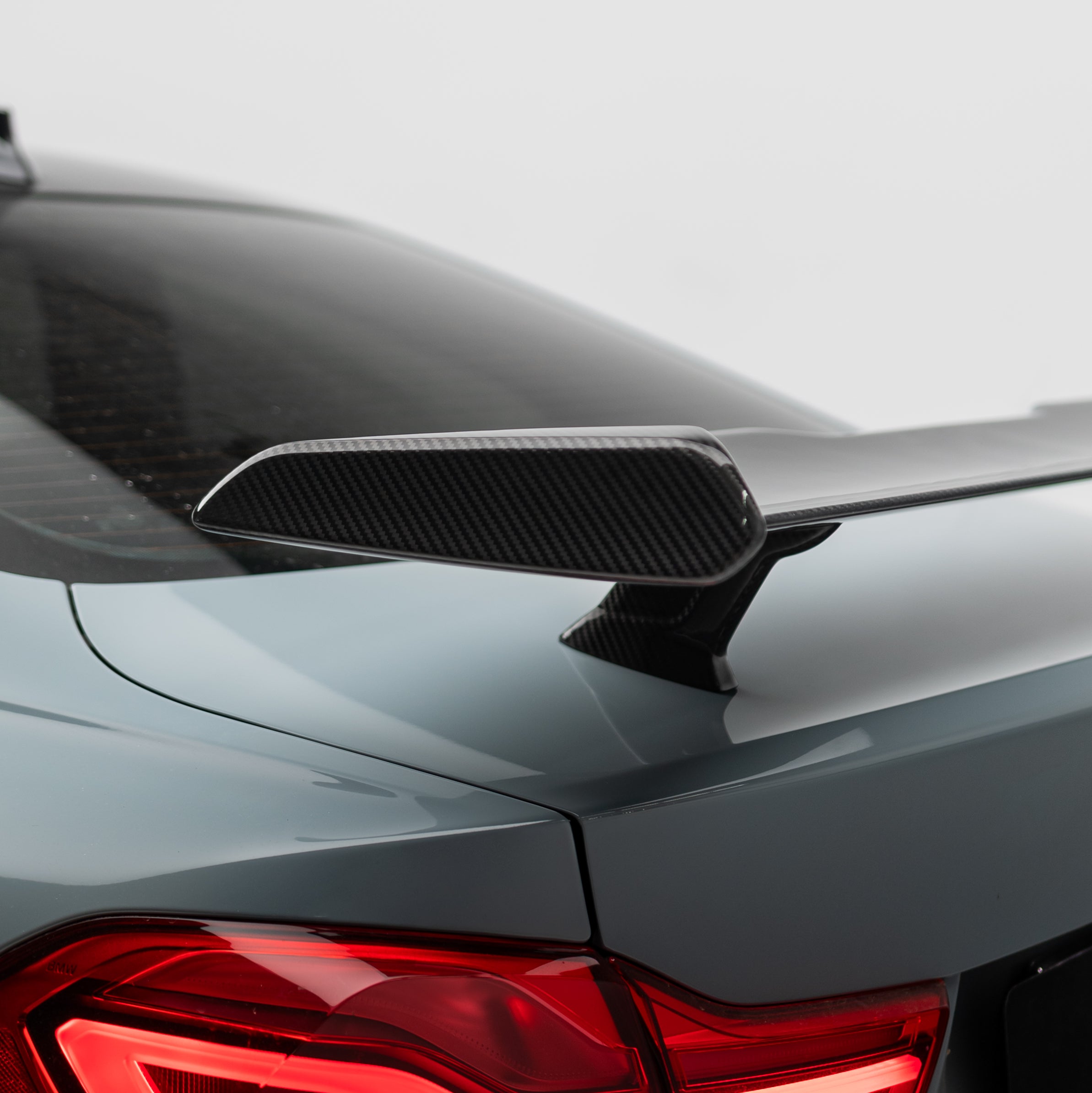 M Performance Style Pre-Pregged Dry Carbon Fibre Rear Wing Spoiler for BMW 2/3/4 Series F22 F30 F32 & M2 M3 M4 F87/F80/F82 2014-2021
