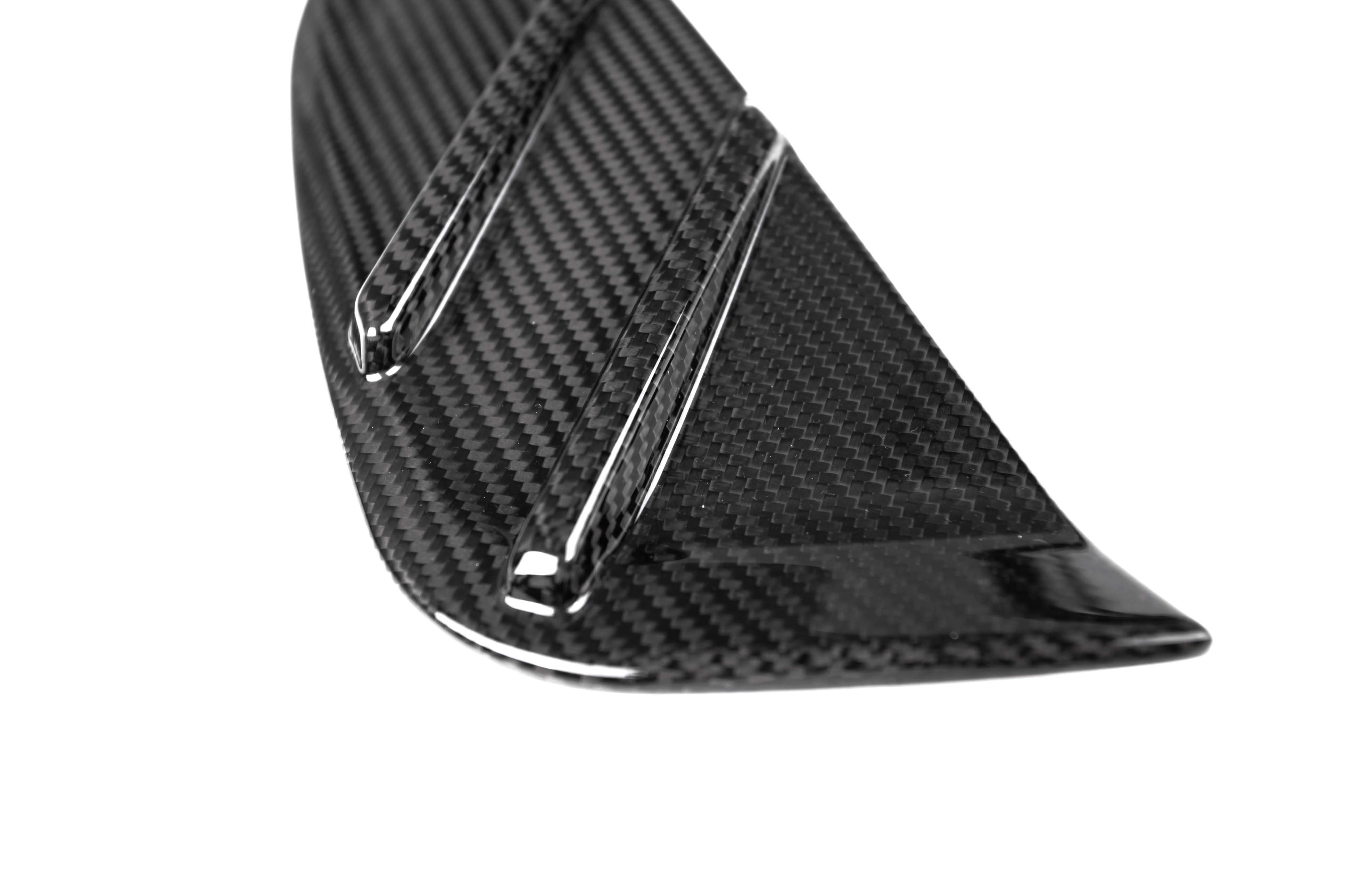 M Performance Style Pre Pregged Dry Carbon Fender Vent Cover for BMW M4 G82 G83 2020+