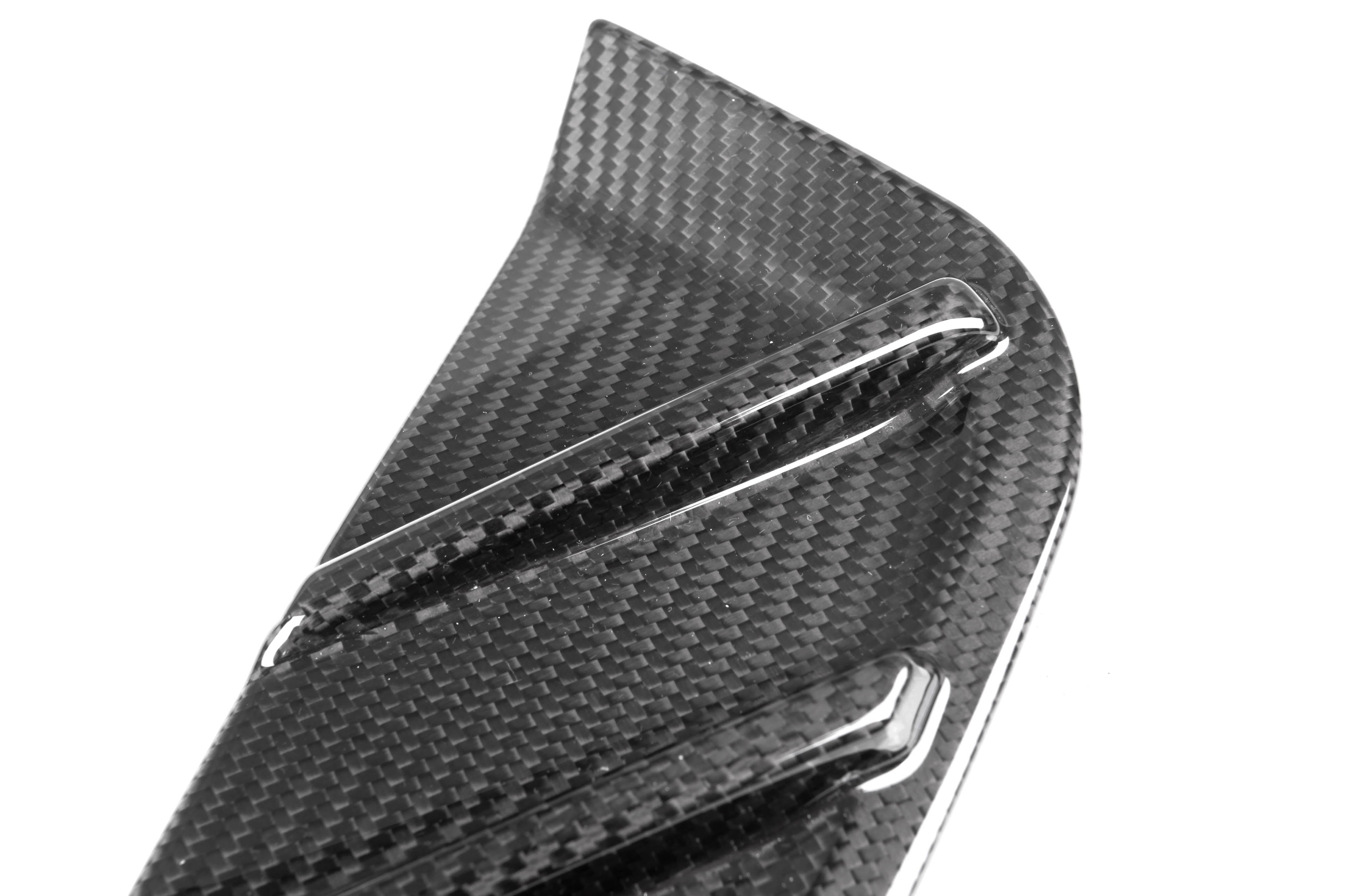M Performance Style Pre Pregged Dry Carbon Fender Vent Cover for BMW M4 G82 G83 2020+