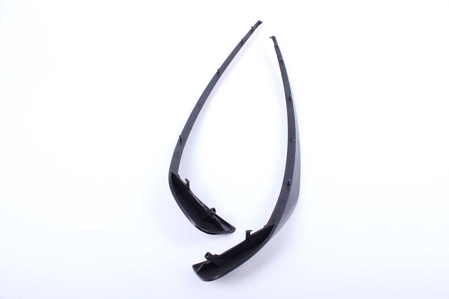 AMG Style Front Canards for Mercedes-Benz CLA C117 Coupe / X117 Wagon 2014-2016