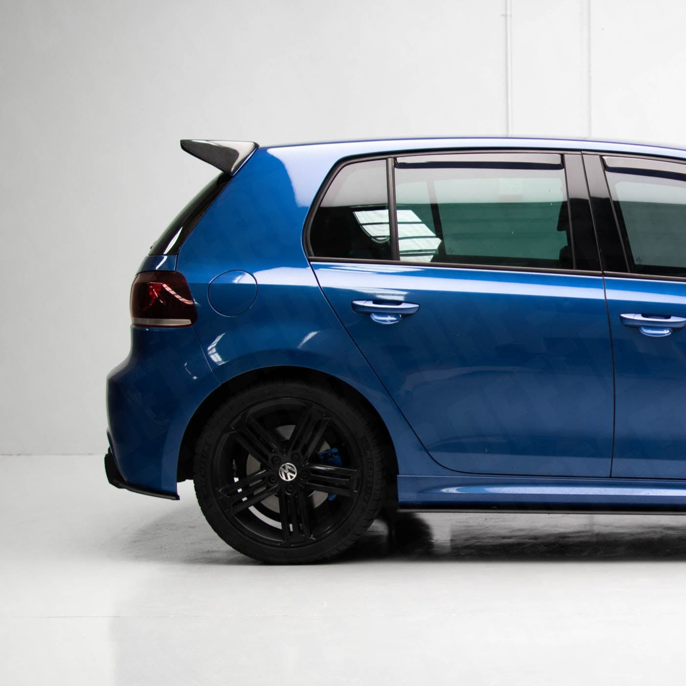 OSIR Style Carbon Fiber Spoiler for Volkswagen Golf MK6 GTI/R