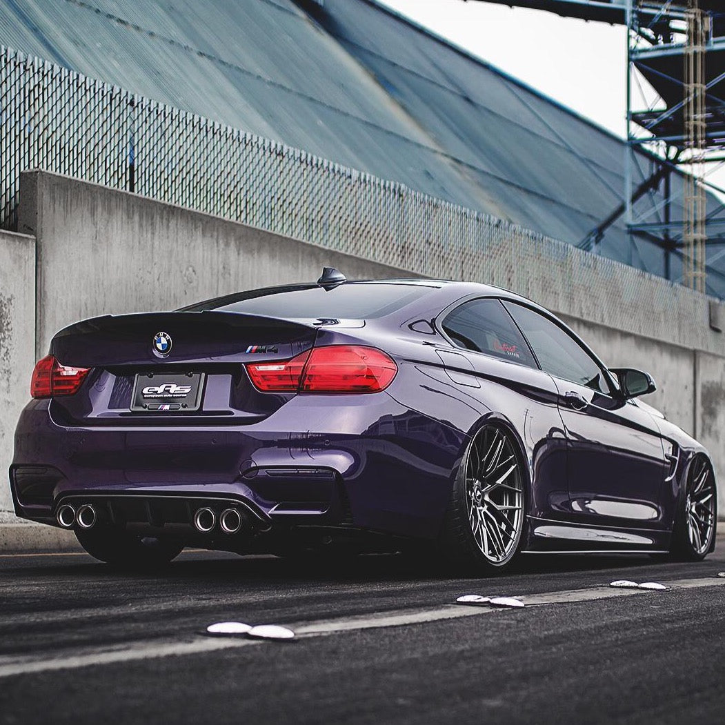 M Performance Style Pre Pregged Dry Carbon Fiber Full Kit for BMW M3 F80 / BMW M4 F82 F83 2014-2020