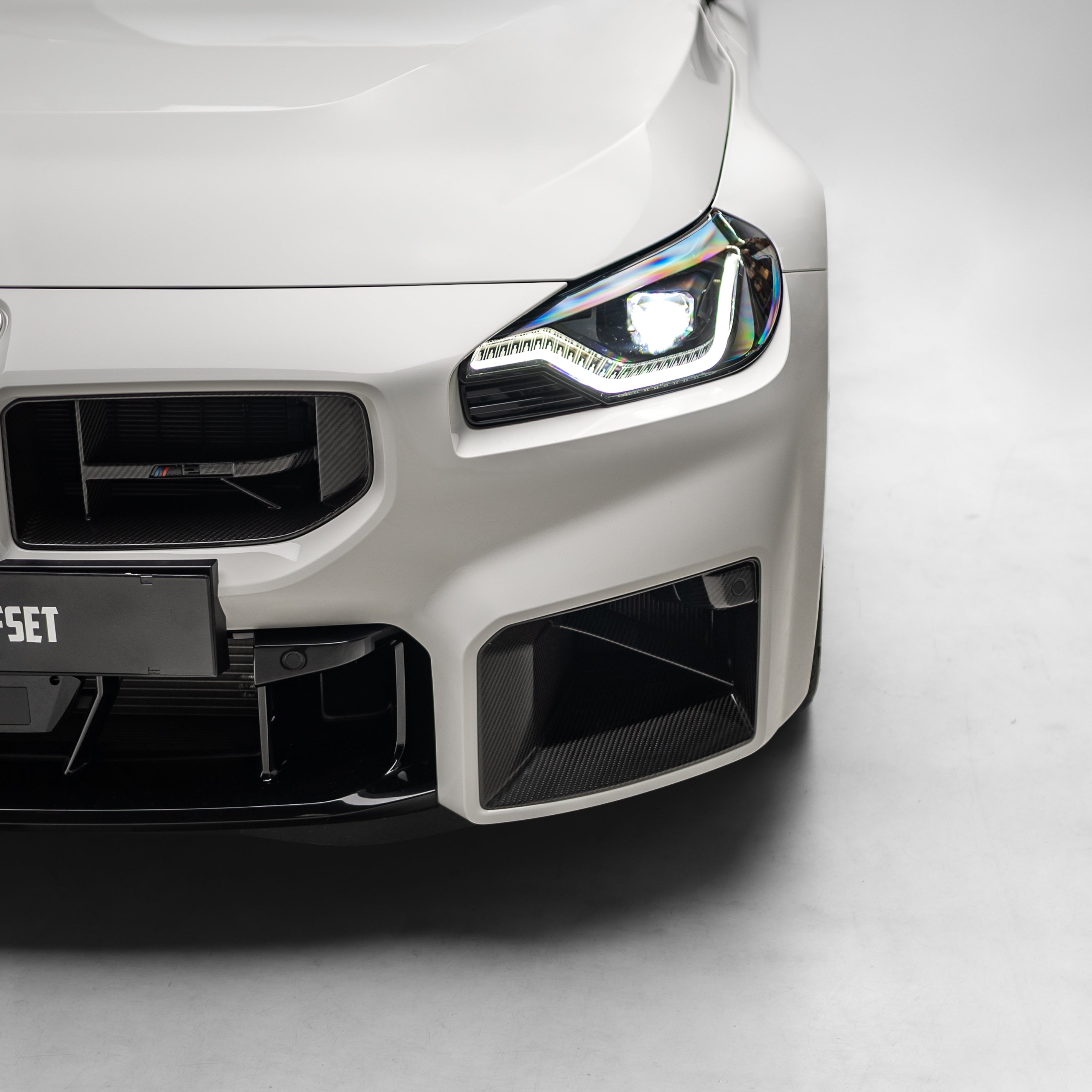 M Performance Style Pre Pregged Dry Carbon Fiber Front Intake Ducts for BMW M2 G87 2023+