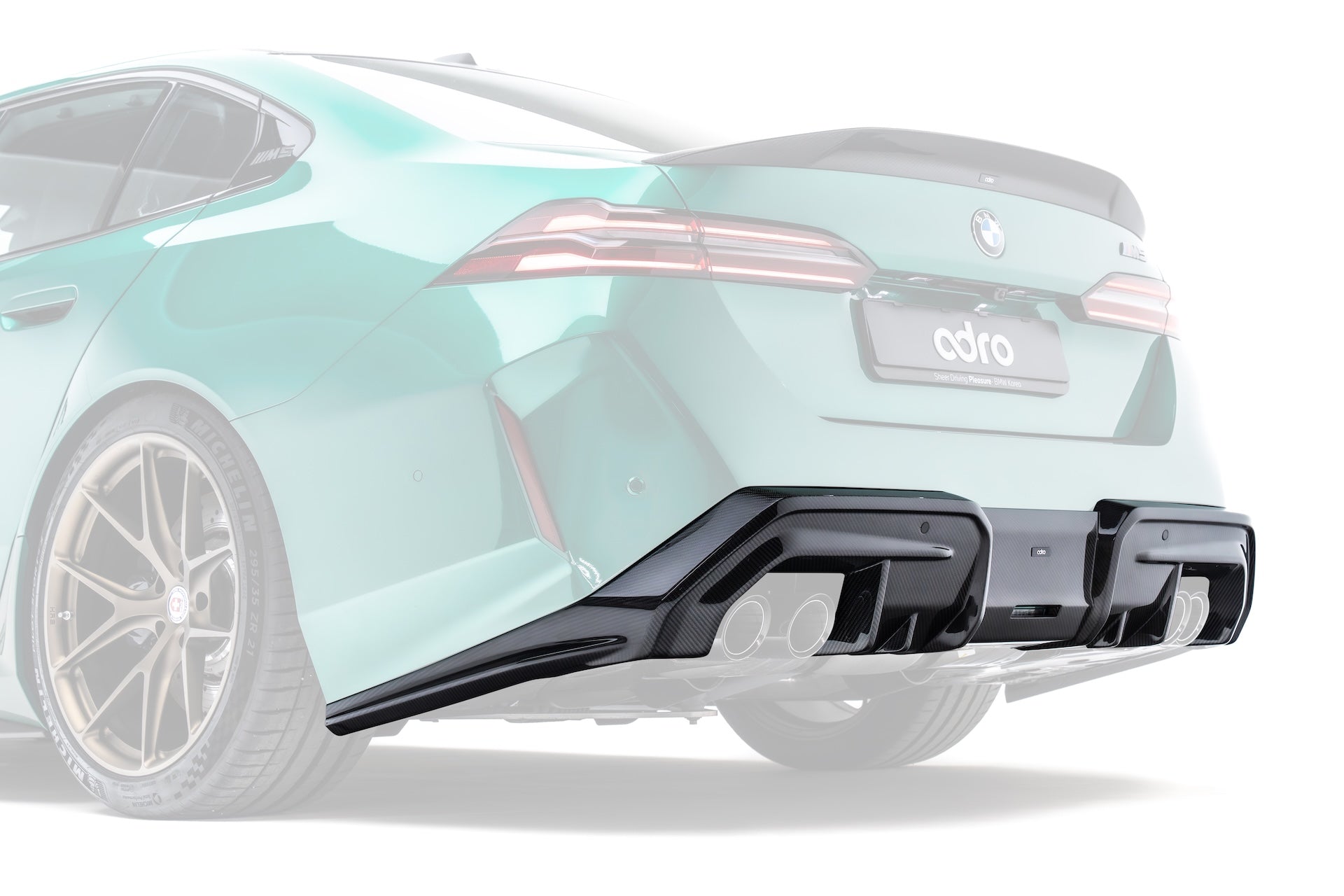 BMW G90 M5 Dry Carbon Fiber Full Kit 2024+