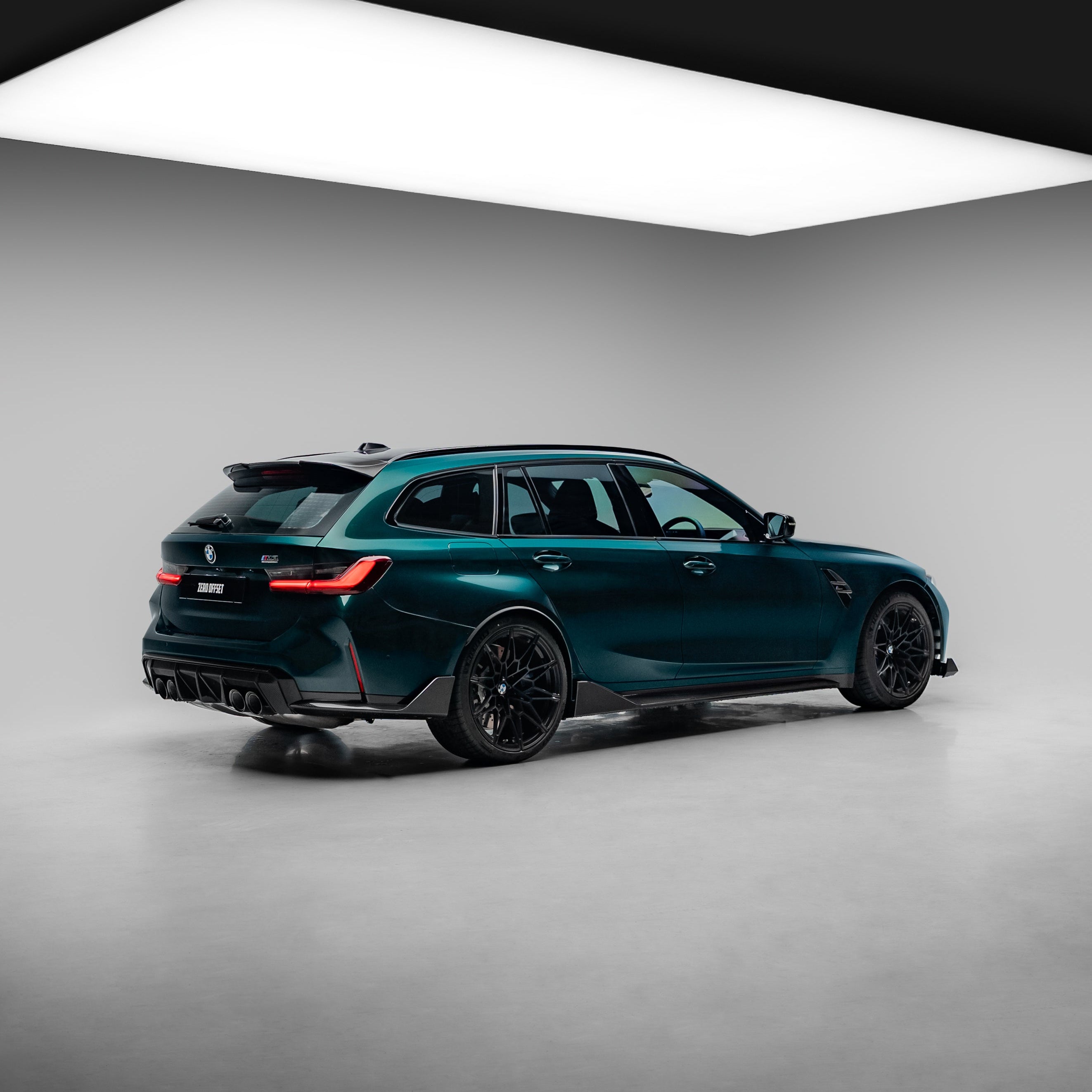 M-Performance Style Pre Pregged Dry Carbon Roof Spoiler for BMW 3 Series G21 / M3 G81 Wagon 2019+