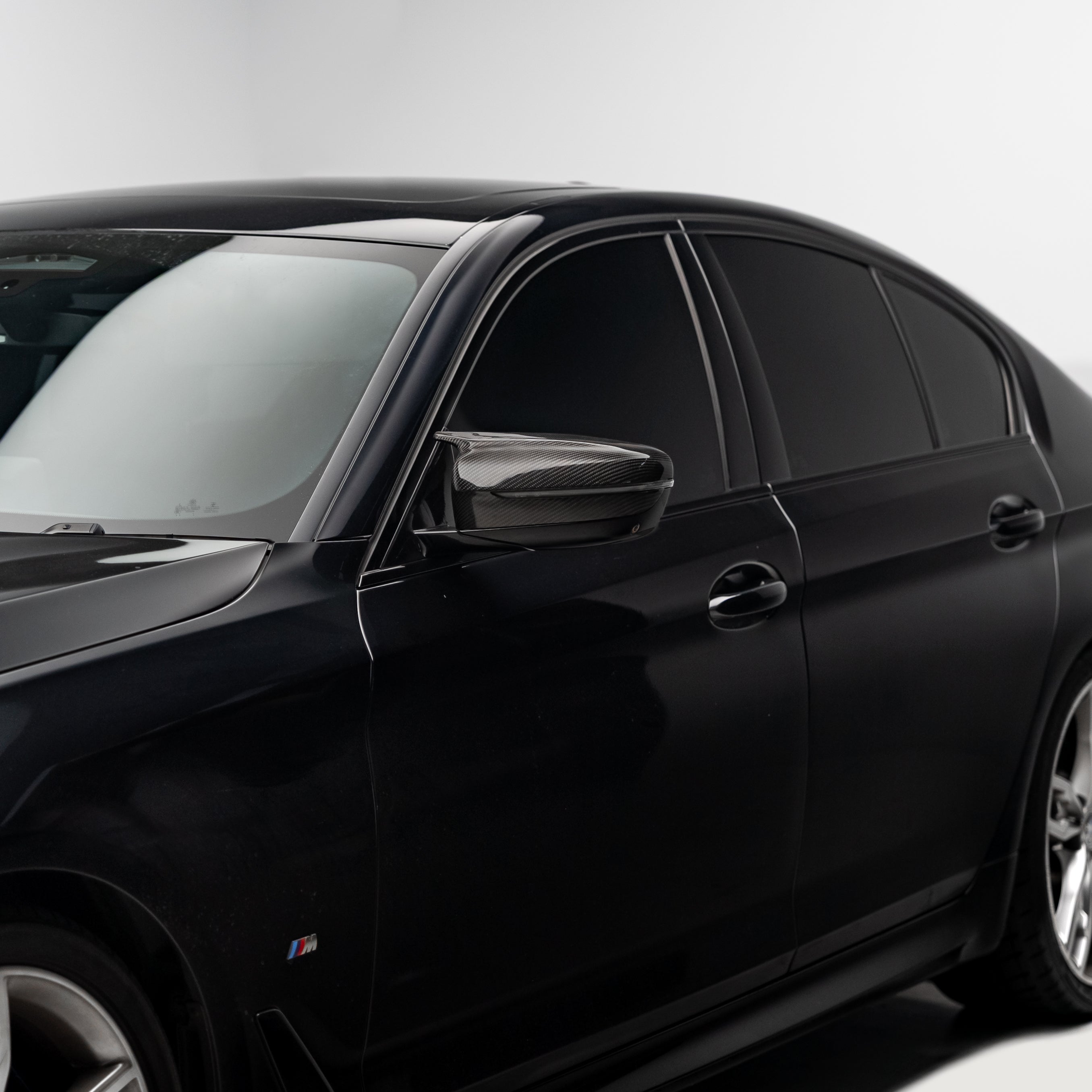 M Performance Style Carbon Mirror Caps for BMW 5 Series G30 G31 / 8 Series G14 G15 G16