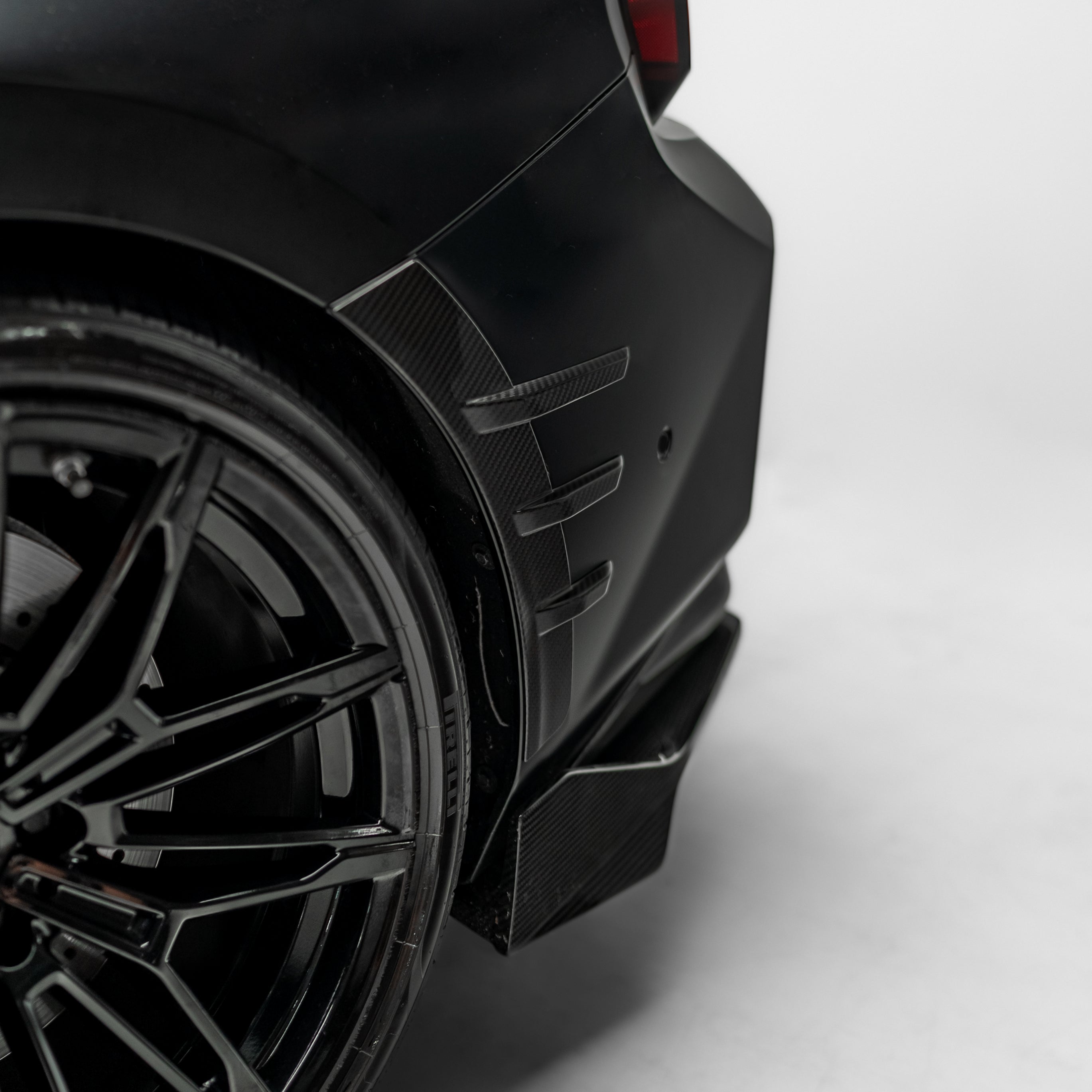 M Performance Style Pre Pregged Dry Carbon Fiber Rear Fender Arch Trim Set for BMW M2 G87 2023+