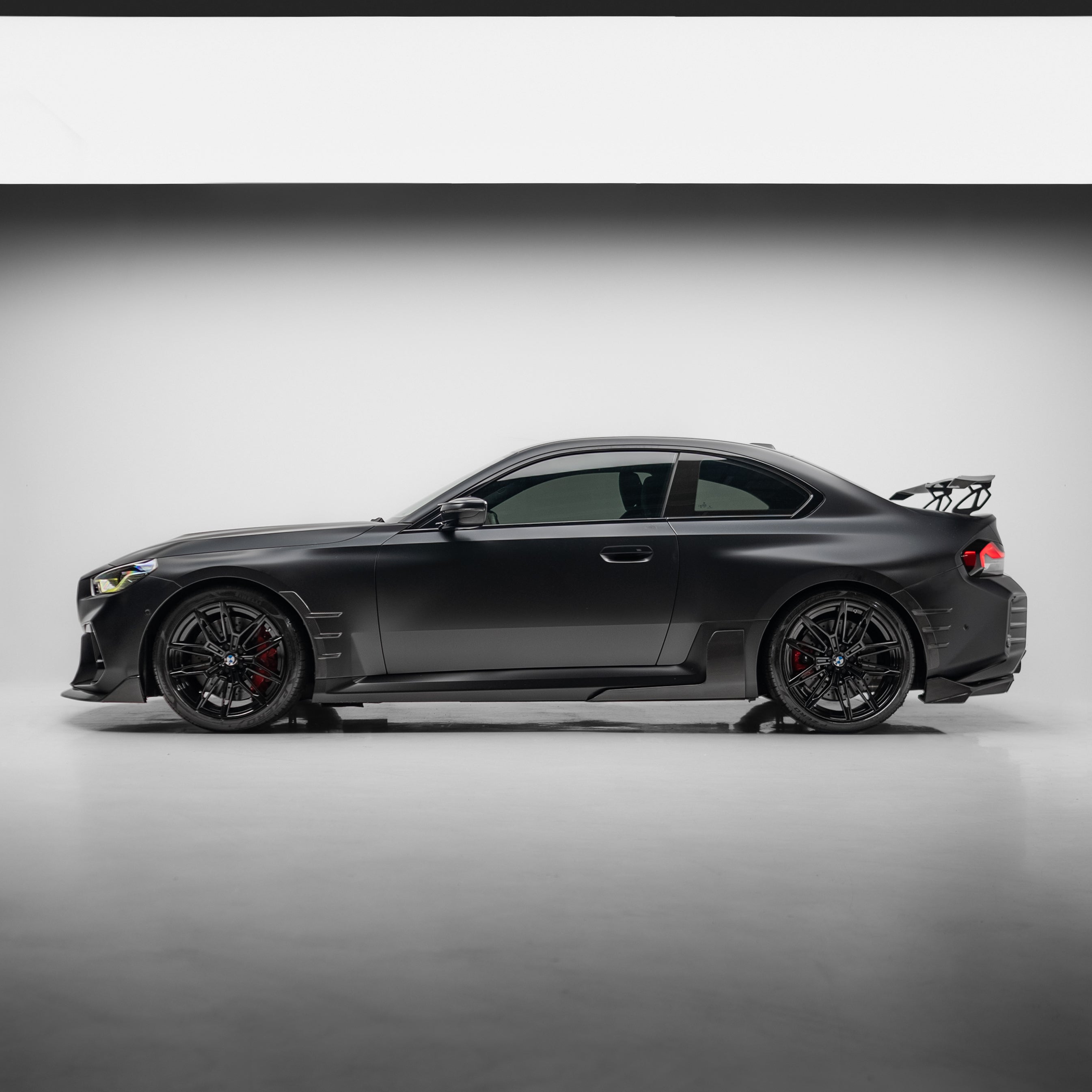 M Performance Style Pre Pregged Dry Carbon Fiber Front Fender Arch Trim Set for BMW M2 G87 2023+