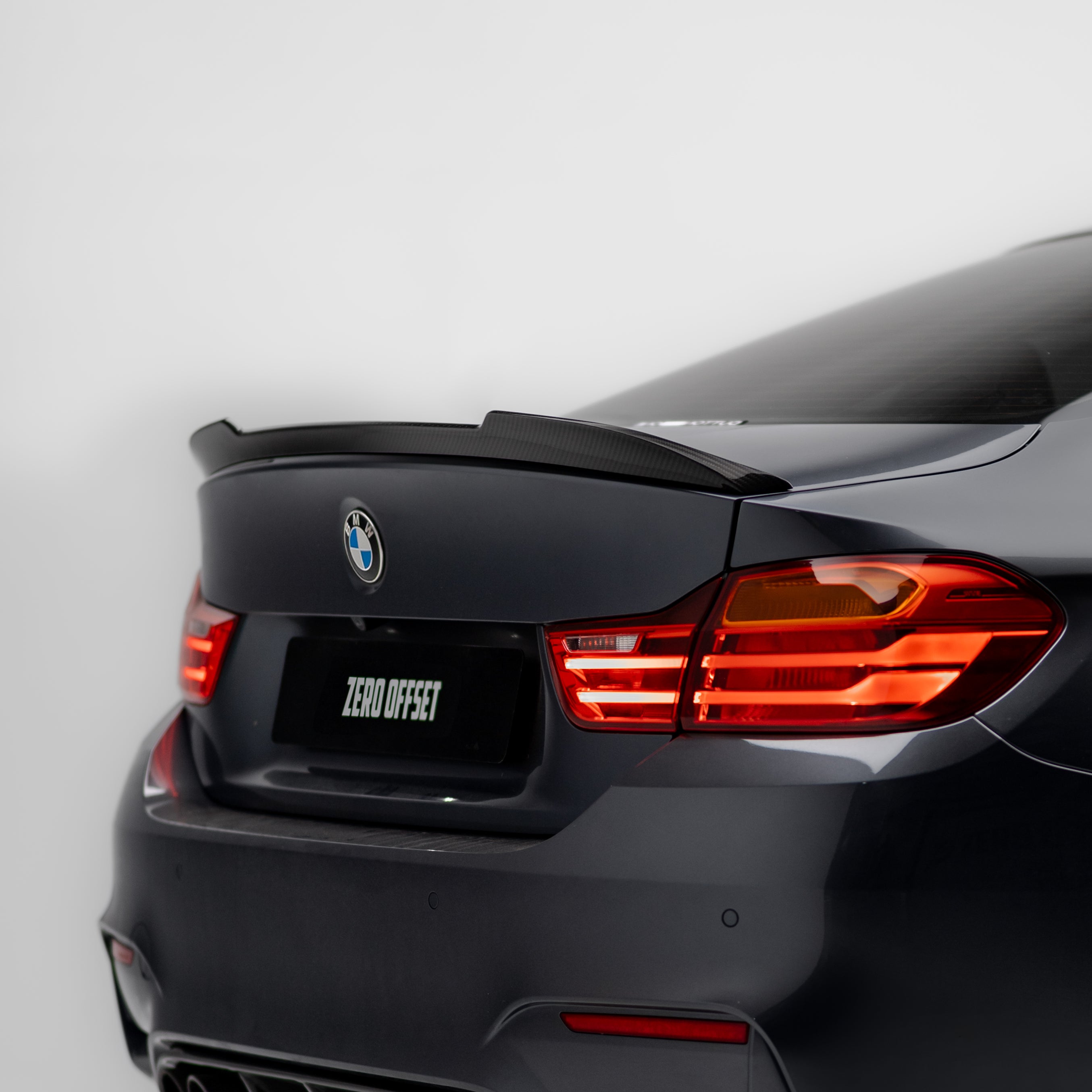 CS Style Pre Pregged Dry Carbon Fiber Spoiler for BMW M4 F82 2014-2020