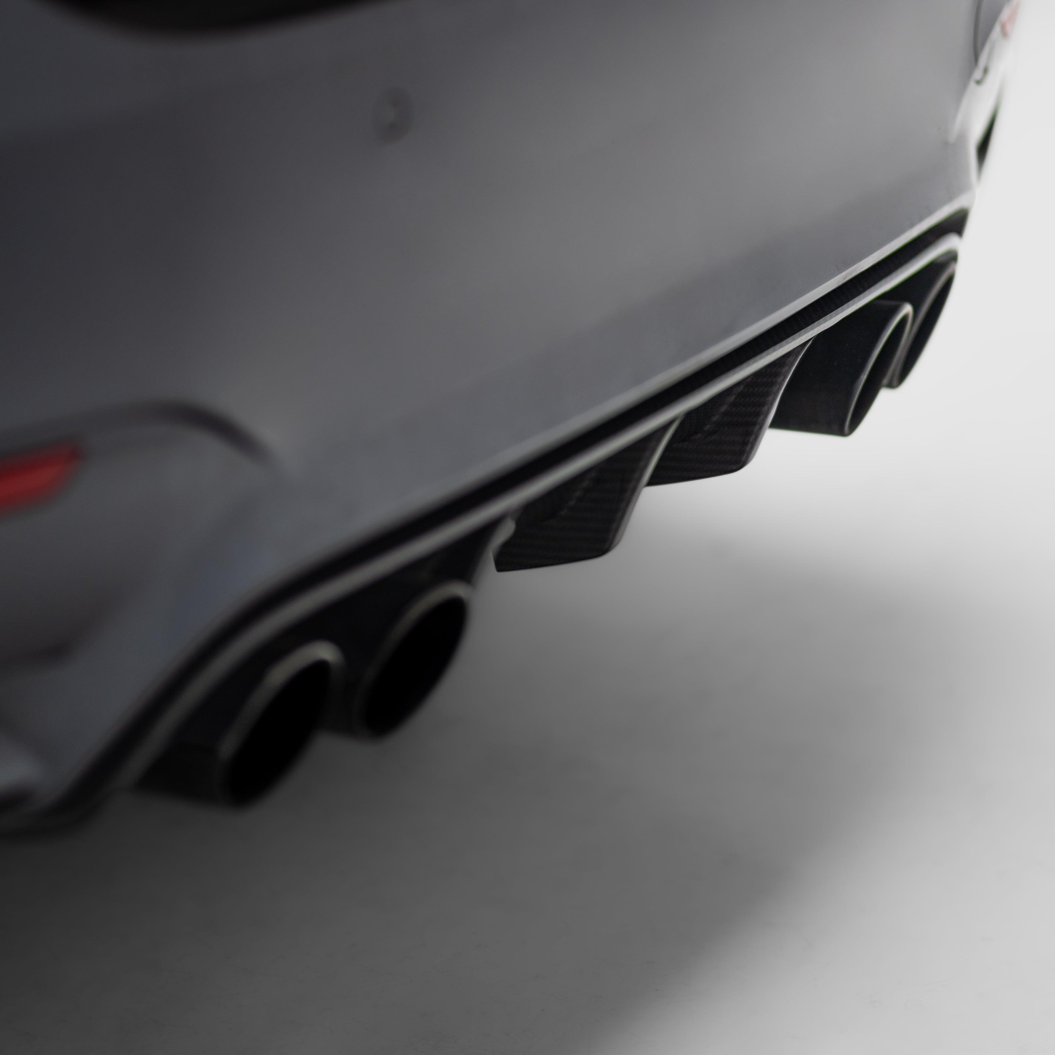 M Performance Style Pre Pregged Dry Carbon Fiber Rear Diffuser for BMW M3 F80 / M4 F82 F83 2014-2020