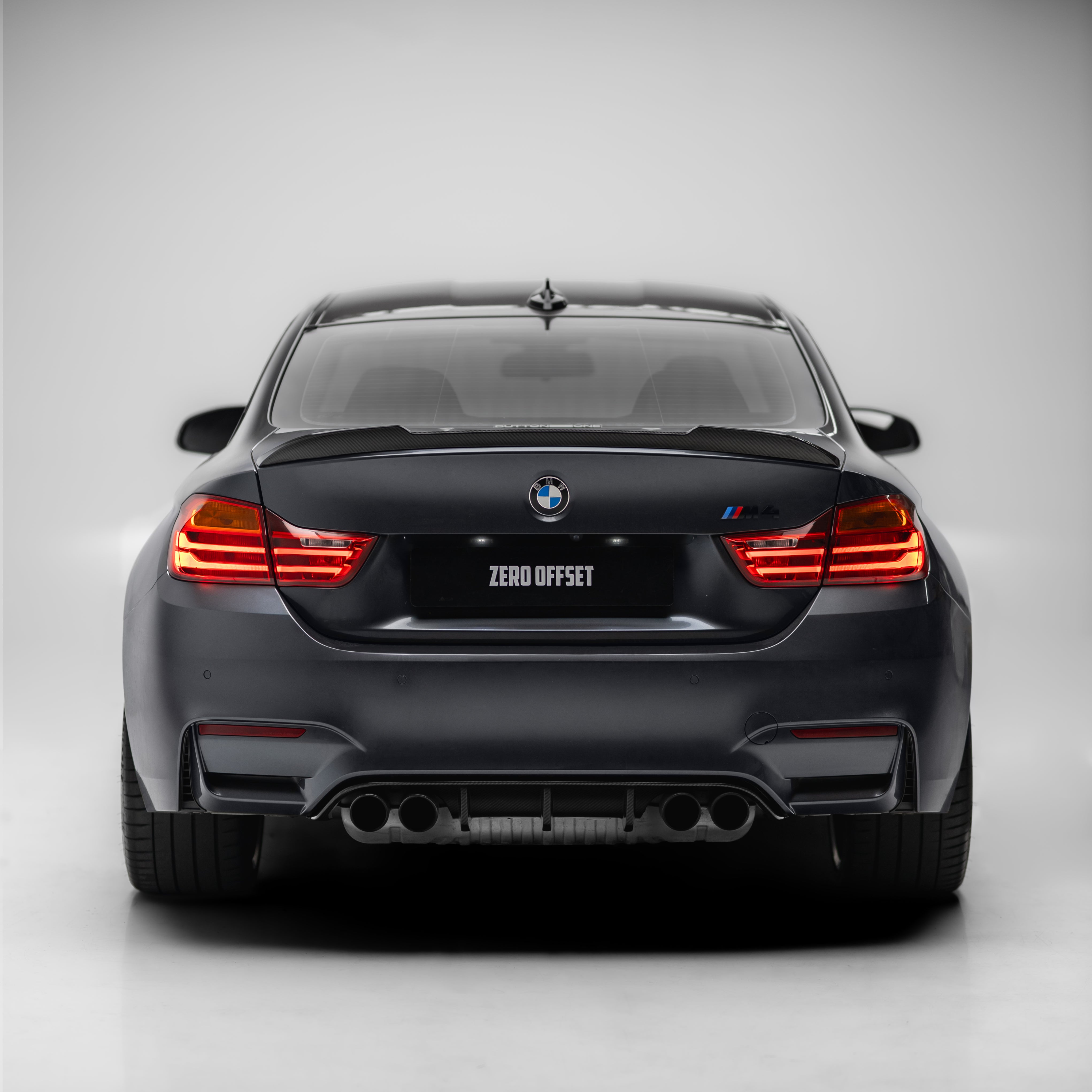 M Performance Style Pre Pregged Dry Carbon Fiber Rear Diffuser for BMW M3 F80 / M4 F82 F83 2014-2020