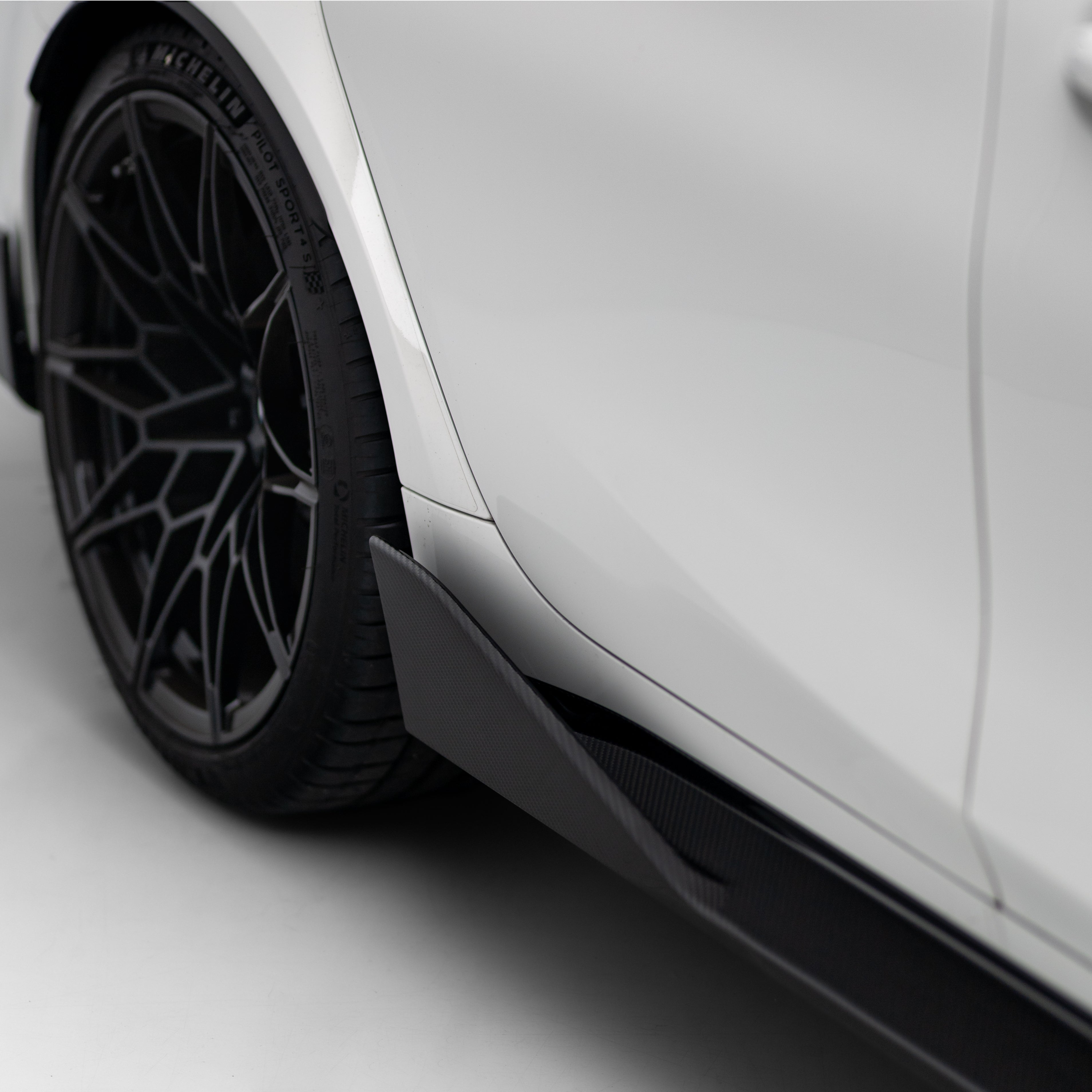 M Performance Style Pre Pregged Dry Carbon Side Skirts for BMW M3 G80 G81 2020+