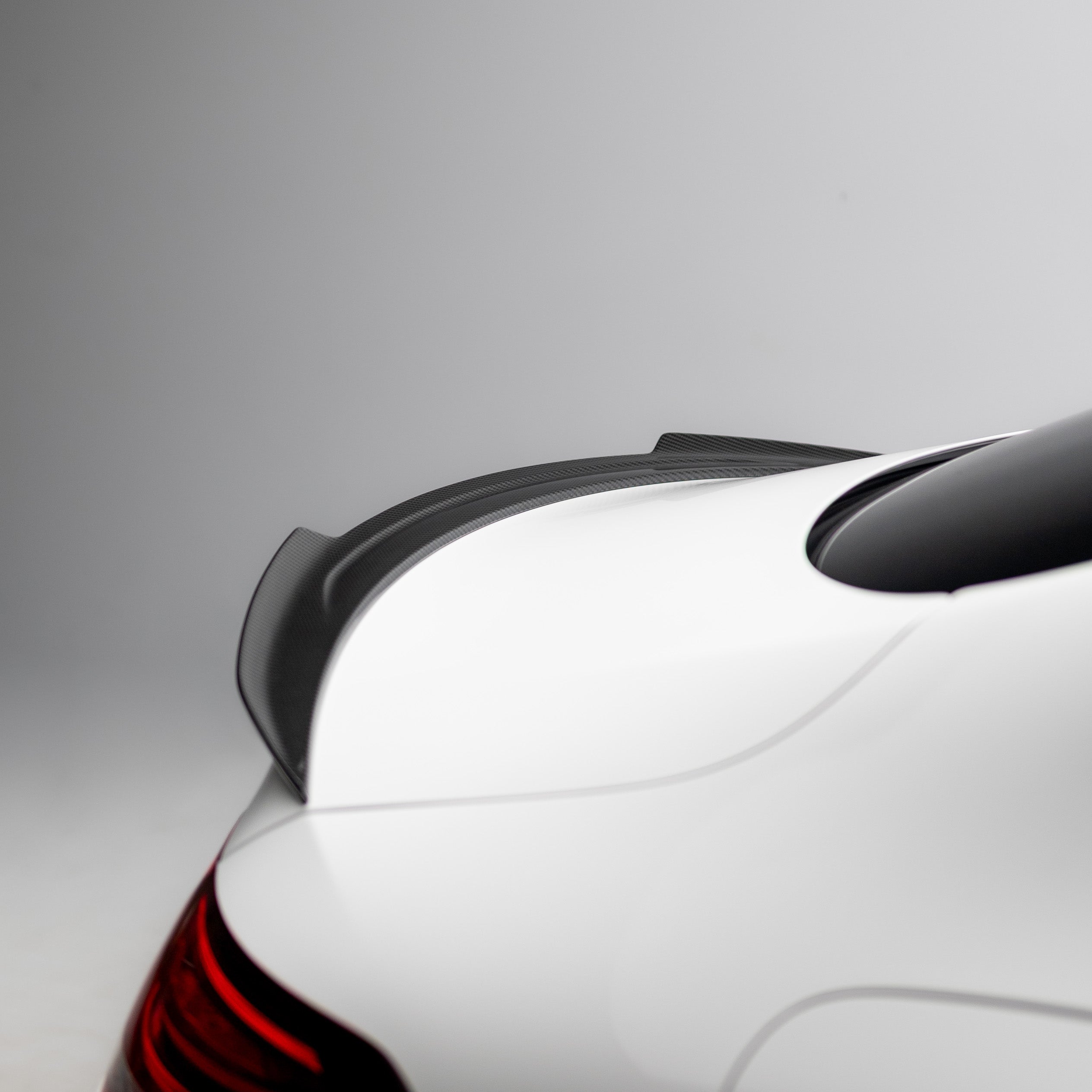 X-Style Pre Pregged Dry Carbon Fiber Spoiler for Mercedes-Benz C Class C205 Coupe