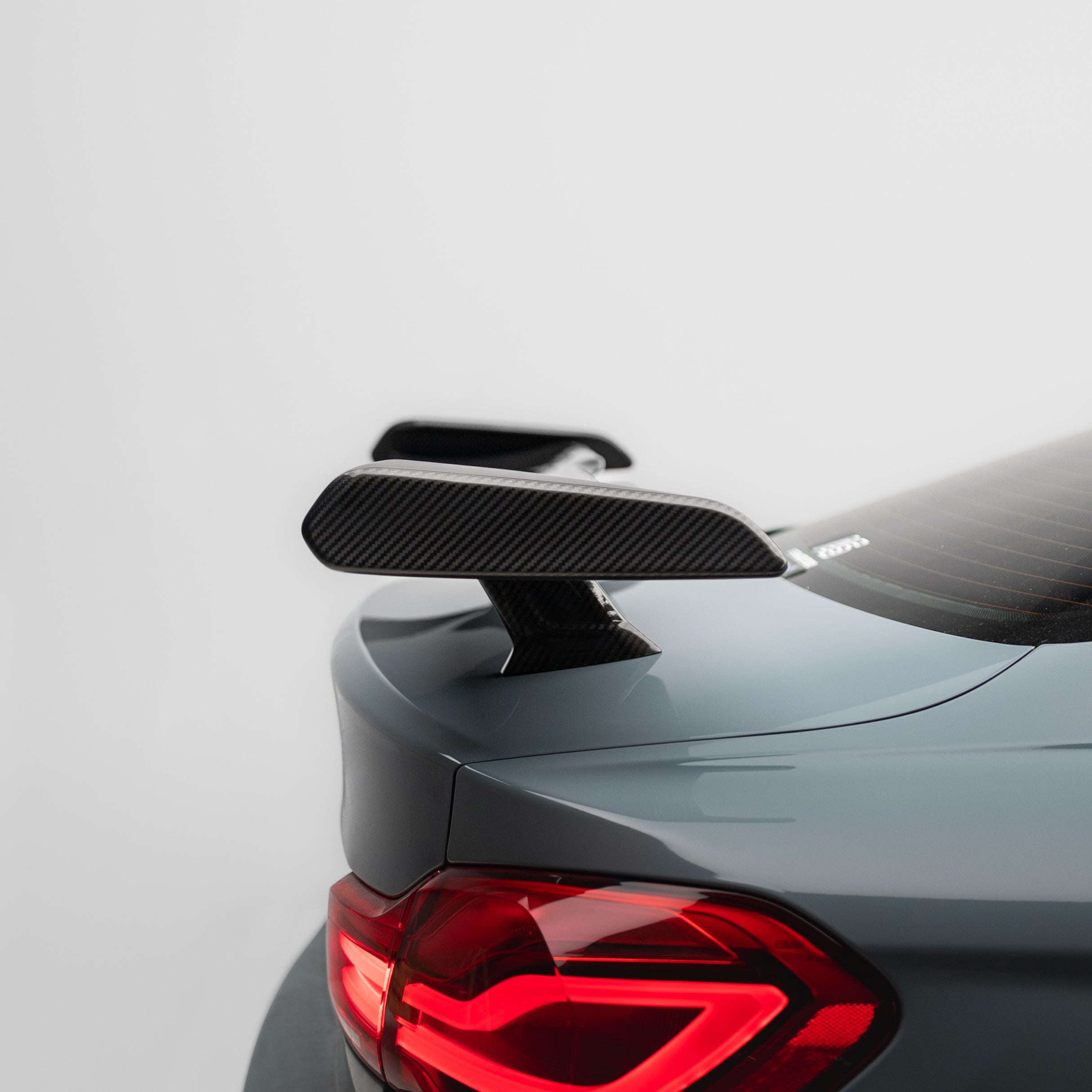 M Performance Style Pre-Pregged Dry Carbon Fibre Rear Wing Spoiler for BMW 2/3/4 Series F22 F30 F32 & M2 M3 M4 F87/F80/F82 2014-2021