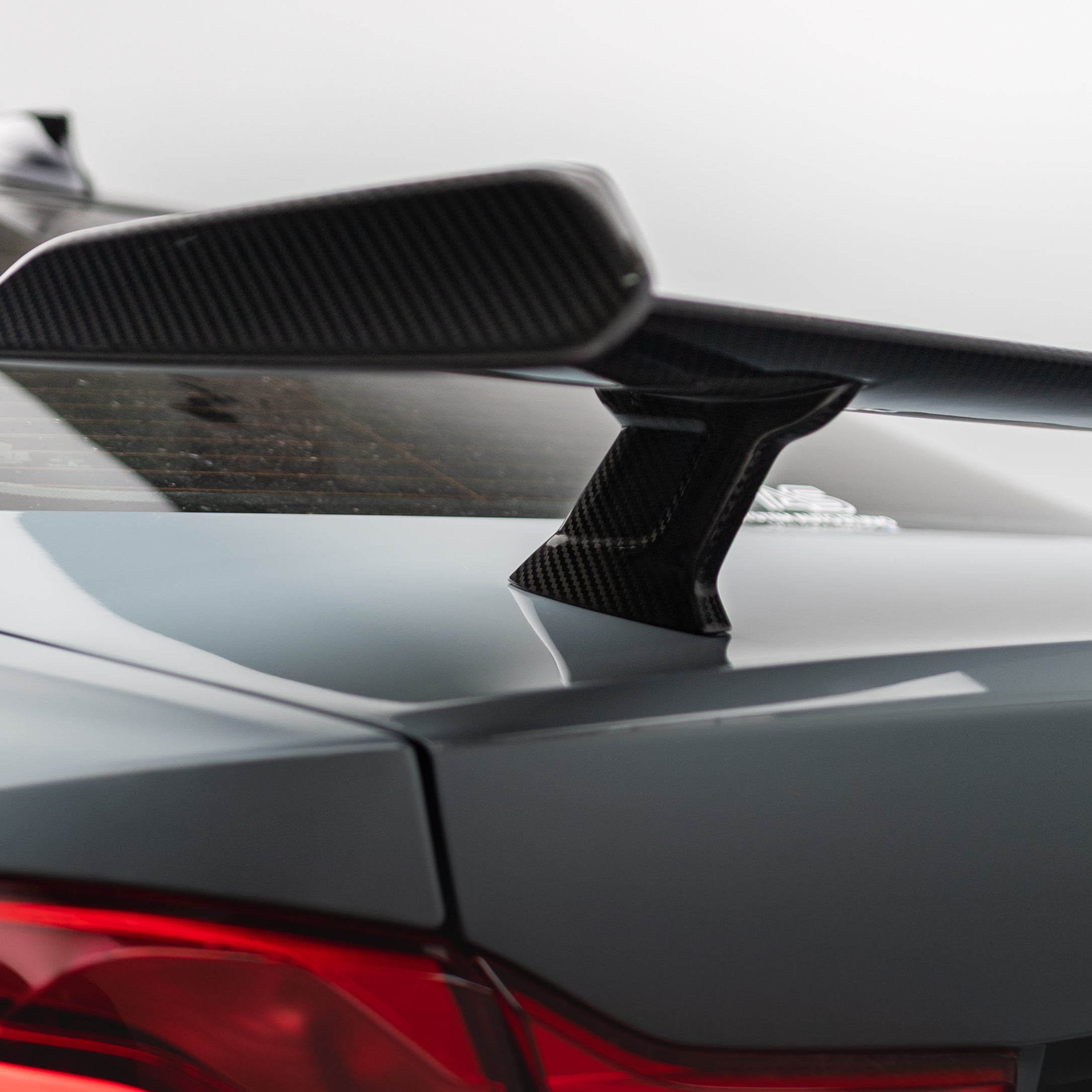 M Performance Style Pre-Pregged Dry Carbon Fibre Rear Wing Spoiler for BMW 2/3/4 Series F22 F30 F32 & M2 M3 M4 F87/F80/F82 2014-2021