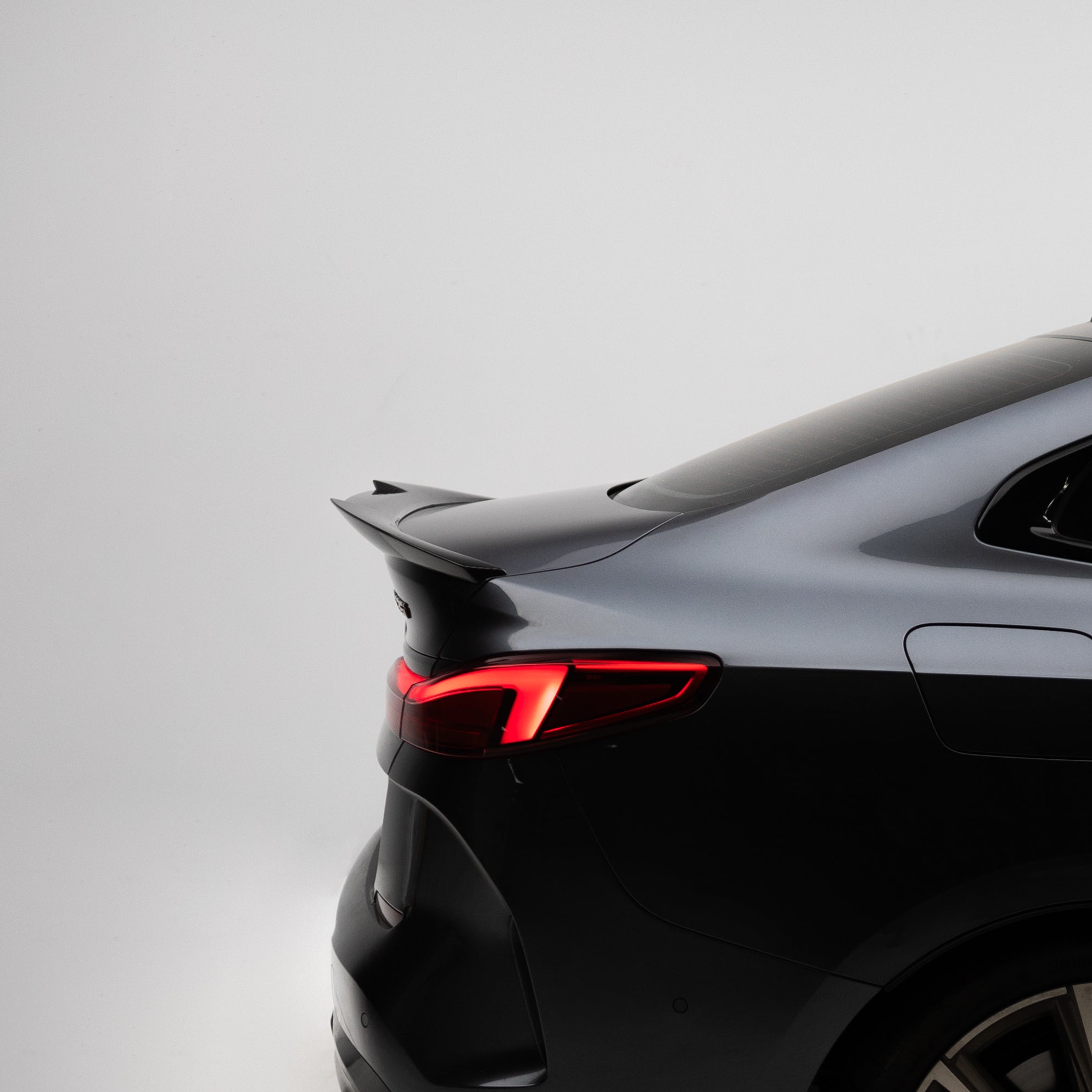 M4 Style Pre Pregged Dry Carbon Fiber Spoiler for BMW 2 Series F44 Gran Coupe 2021+