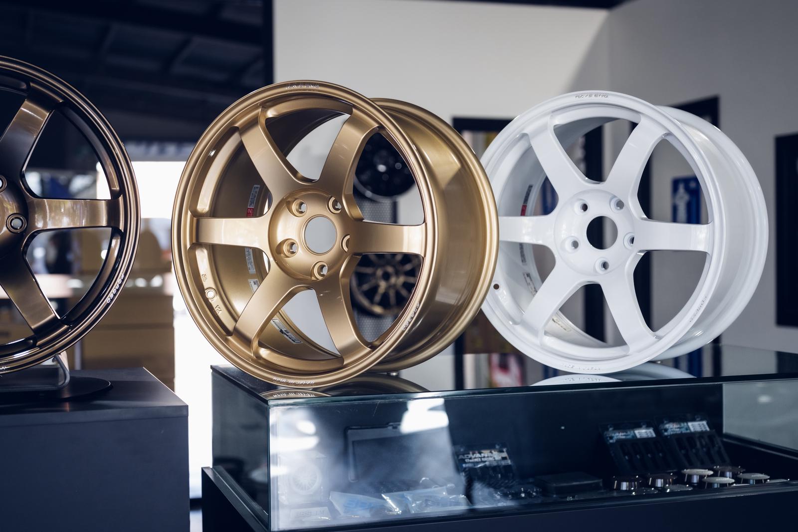 TE37 Saga SL 18x9+39 5x100 EXCLUSIVE to Zero Offset.