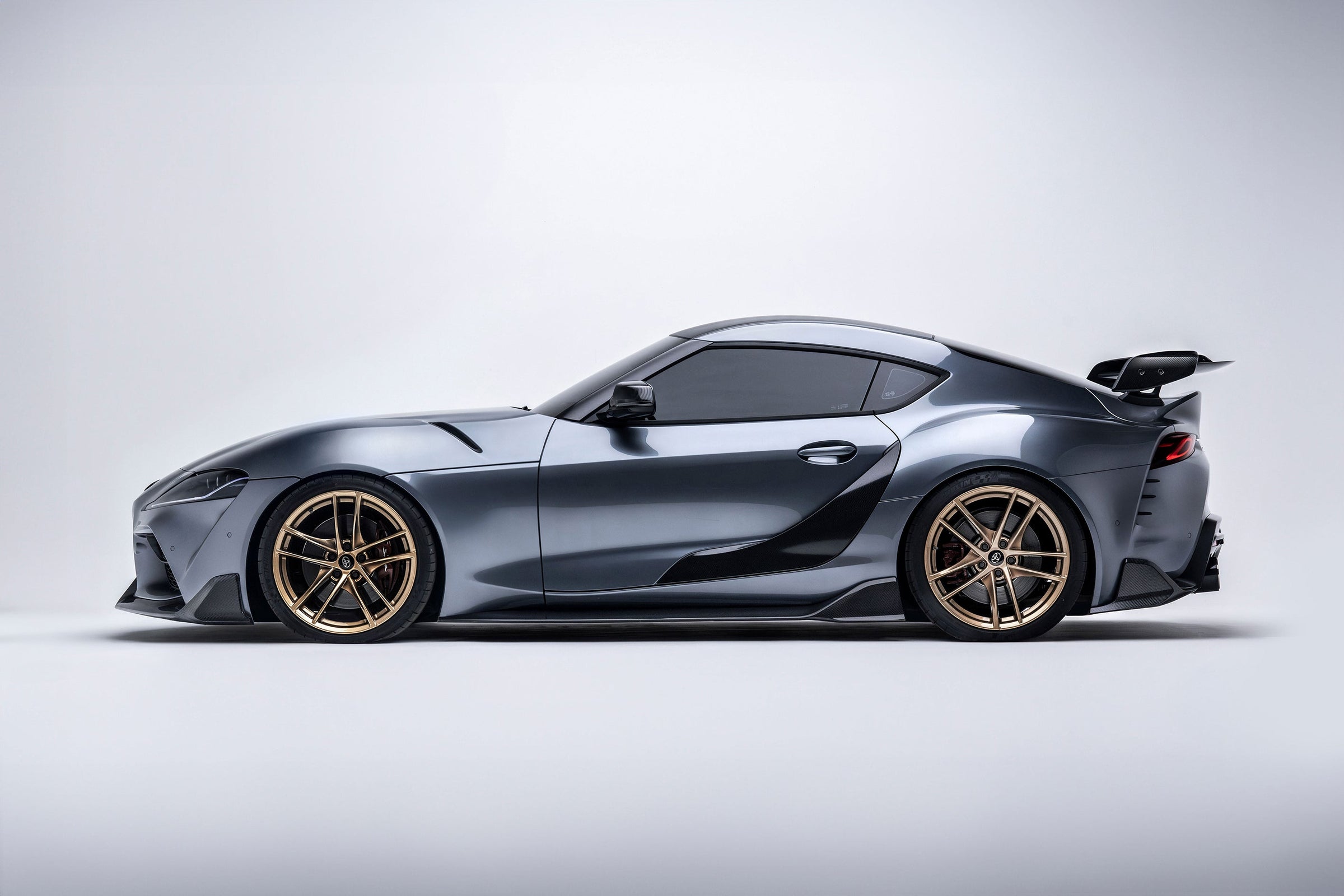 toyota-gr-supra-a90-carbon-fiber-at-r2-swan-neck-wing-2019