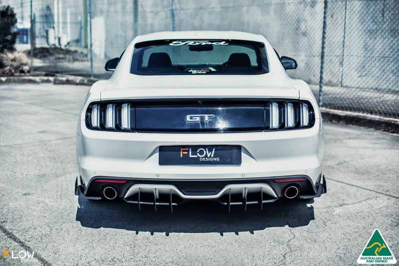 White Ford Mustang S550 FM Rear Diffuser