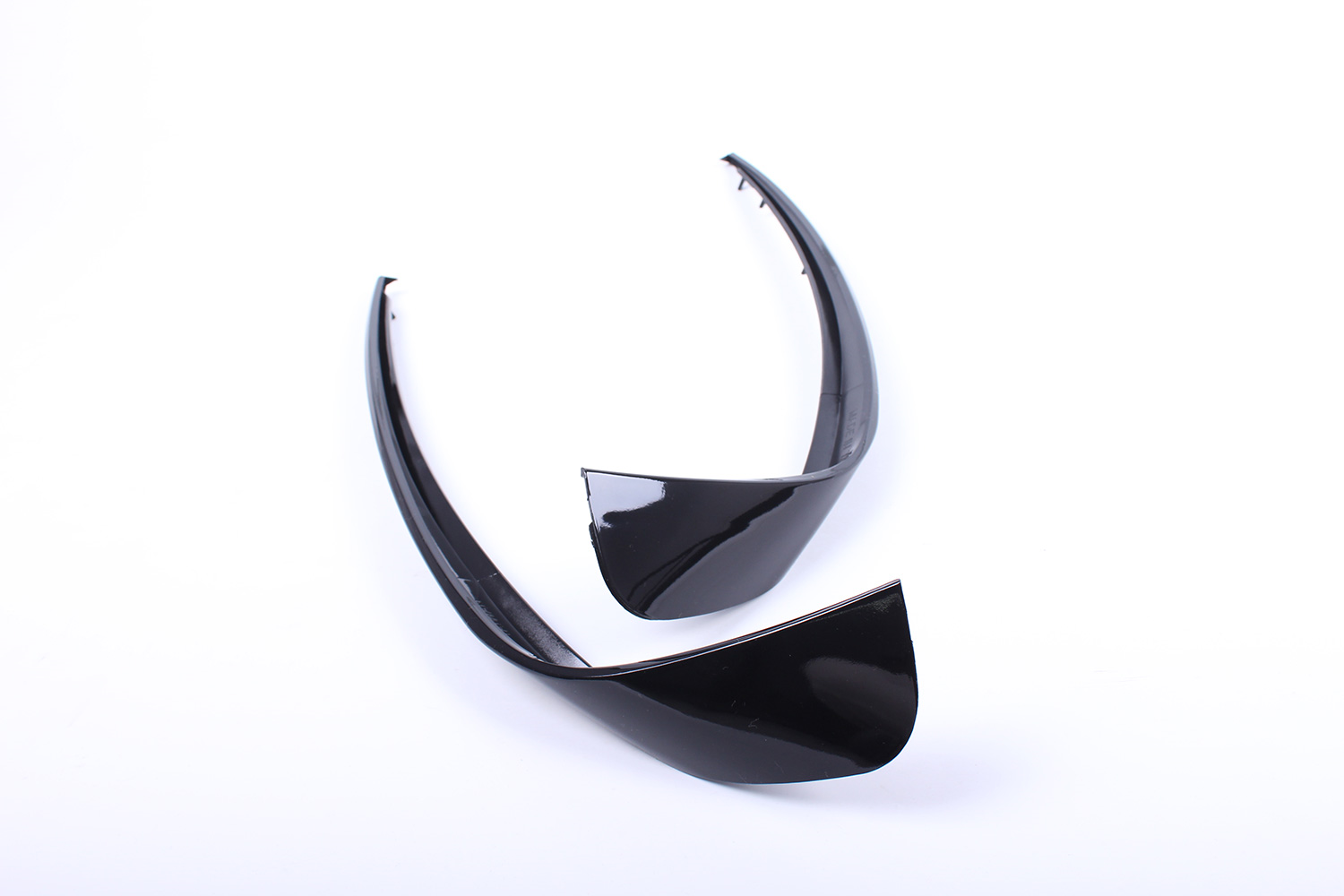 AMG Style Front Canards for Mercedes-Benz CLA C117 Coupe / X117 Wagon 2014-2016